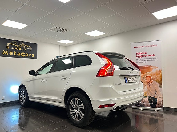Volvo XC60 4 of 24