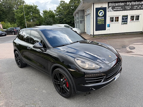Porsche Cayenne 7 of 11