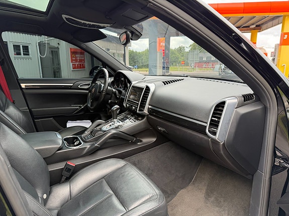 Porsche Cayenne 11 of 11