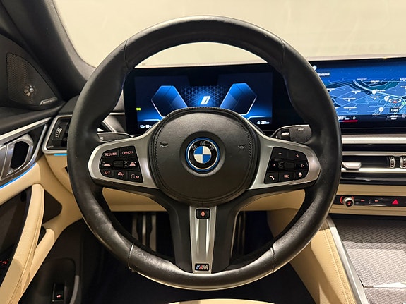 BMW i4 14 of 19