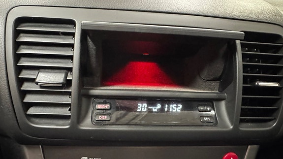 Subaru Legacy 16 of 20