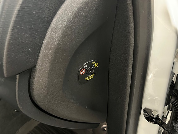 Volvo V40 18 of 22