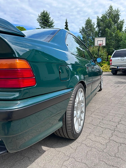 BMW M3 2 of 6