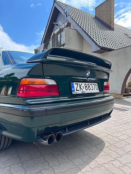 BMW M3 6 of 6