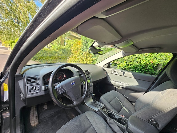 Volvo S40 11 of 12