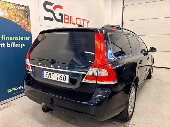 Volvo V70 8 of 30
