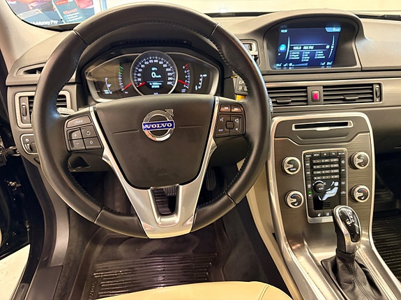 Volvo V70 26 of 30