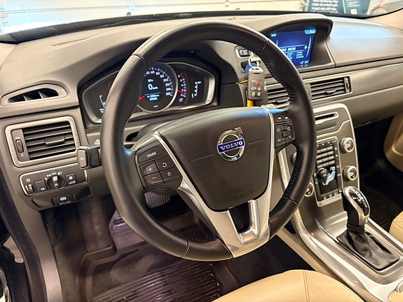 Volvo V70 25 of 30