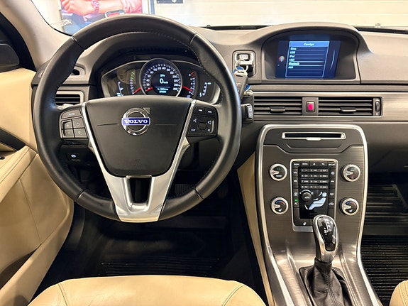 Volvo V70 27 of 30