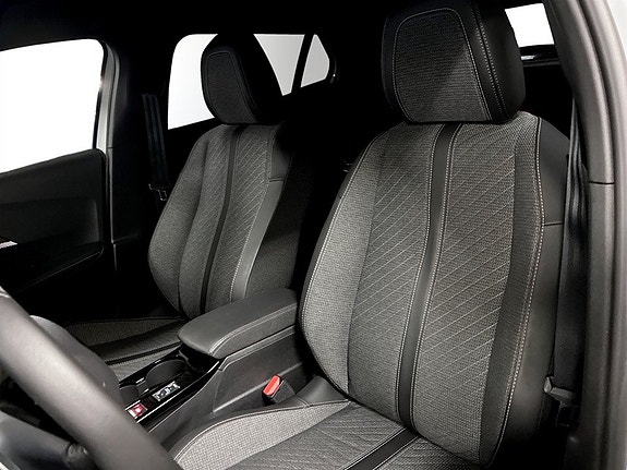 Peugeot 2008 5 of 19