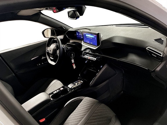 Peugeot 2008 14 of 19
