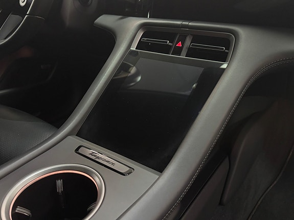 Porsche Taycan 4S 11 of 19