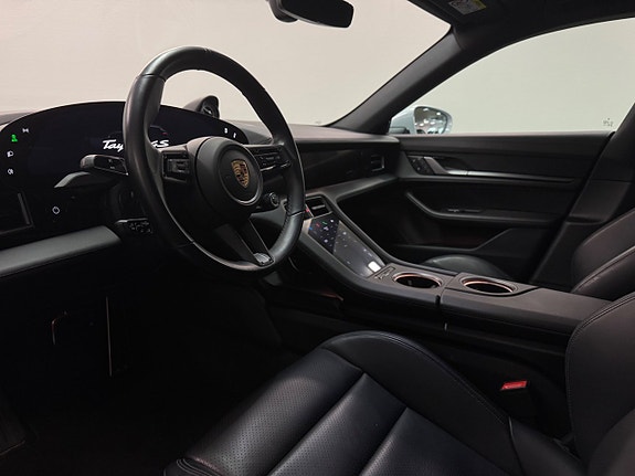 Porsche Taycan 4S 6 of 19