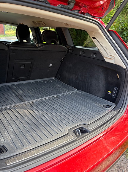 Volvo V60 Cross Country 4 of 7