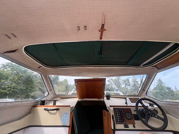 Flipper 620 – 200 hk Mariner – 30-släp – nyservad 13 of 15