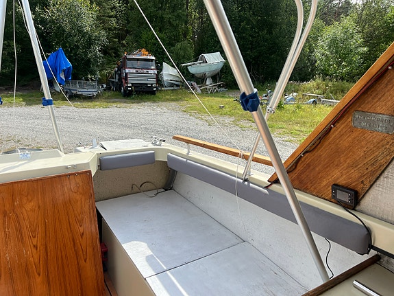 Flipper 620 – 200 hk Mariner – 30-släp – nyservad 6 of 15