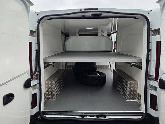 Renault Trafic 9 of 10