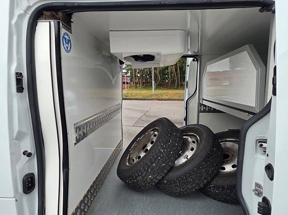 Renault Trafic 8 of 10