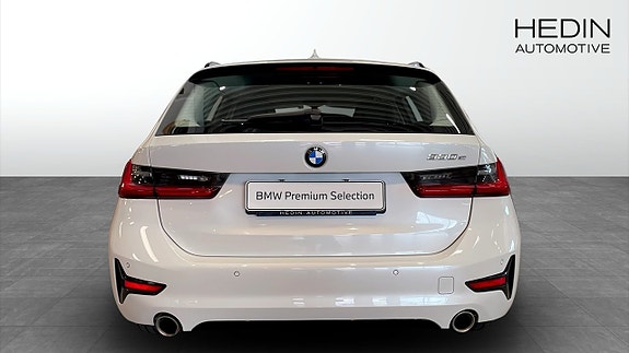 BMW 330e 7 of 11