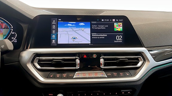 BMW 330e 11 of 11