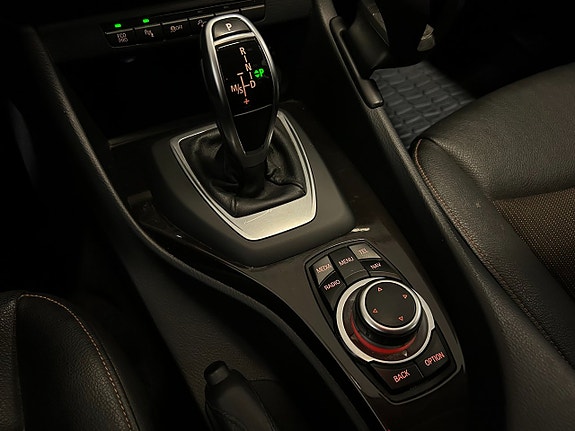 BMW X1 20 of 22