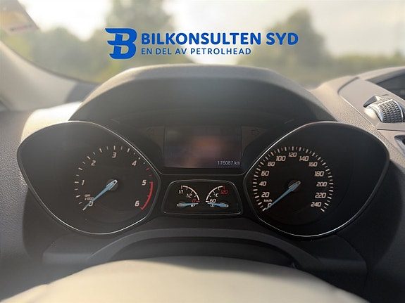 Ford Kuga 13 of 17