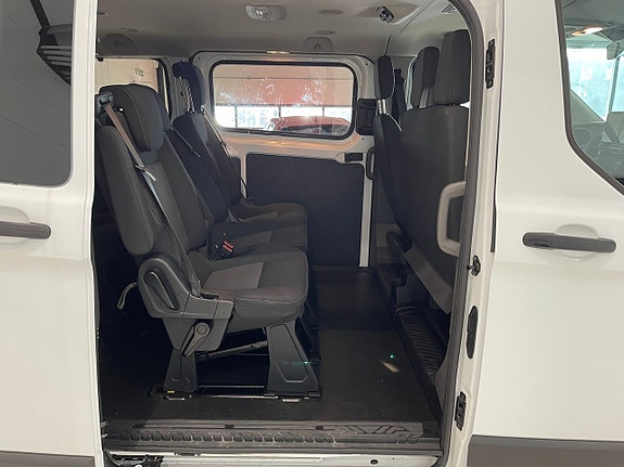 Ford Transit Custom 22 of 27