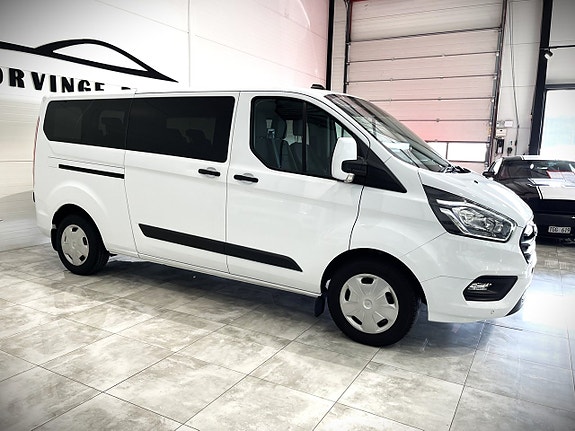 Ford Transit Custom 2 of 27