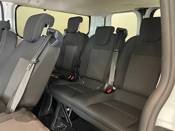 Ford Transit Custom 20 of 27
