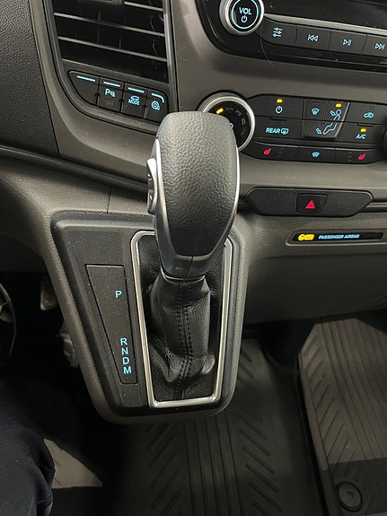 Ford Transit Custom 18 of 27