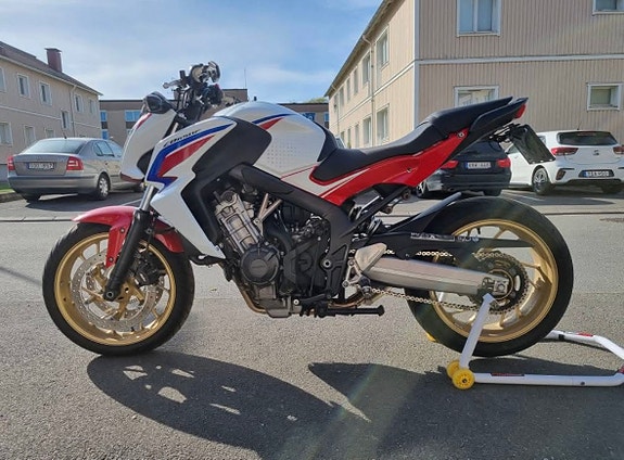 Honda CB650F 4 of 10