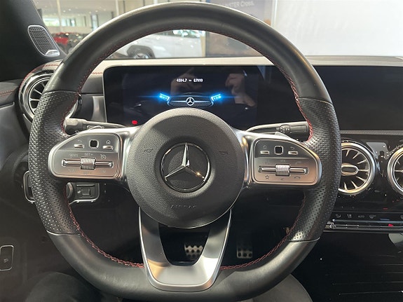 Mercedes-Benz CLA200 11 of 14