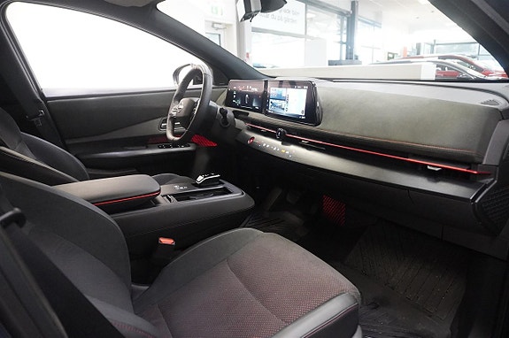 Nissan Ariya 23 of 24