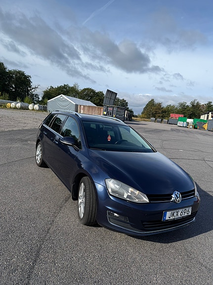 Volkswagen Golf VII 2 of 5