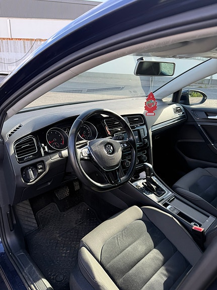 Volkswagen Golf VII 4 of 5