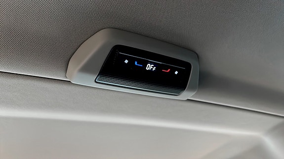 Volkswagen Multivan 19 of 23
