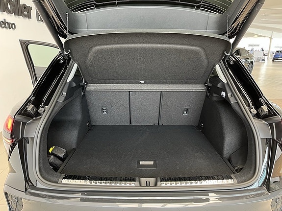 Audi Q3 16 of 17