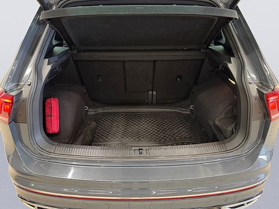 Volkswagen Tiguan 16 of 21