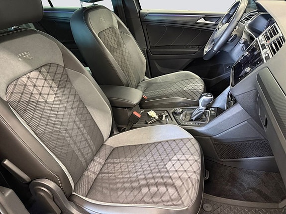 Volkswagen Tiguan 14 of 21