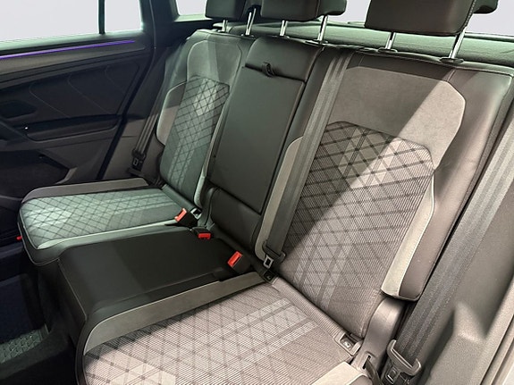 Volkswagen Tiguan 13 of 21