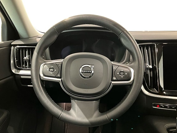 Volvo V60 11 of 16