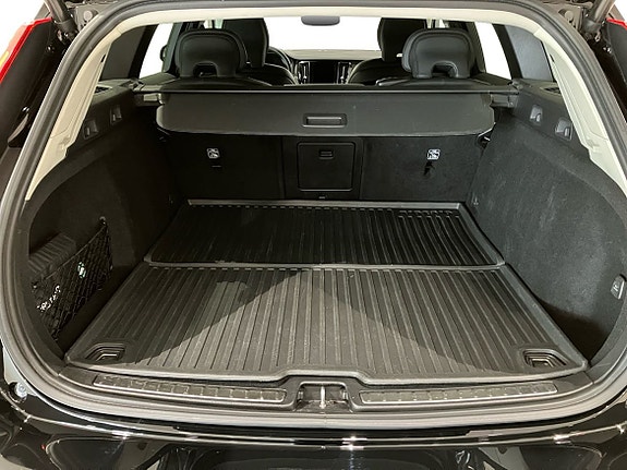 Volvo V60 14 of 16