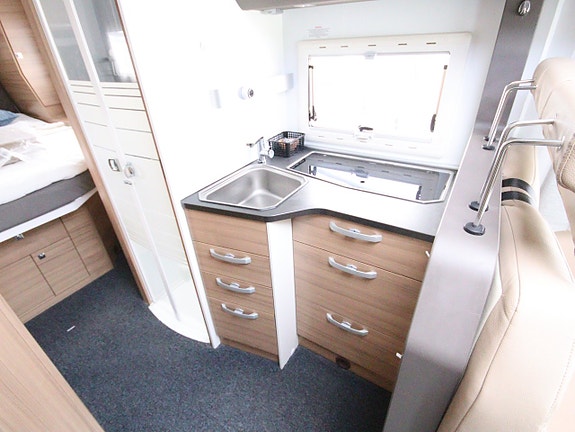 Adria Coral Axess S 670 SC, 2,0 160 HP 35L 9 of 17