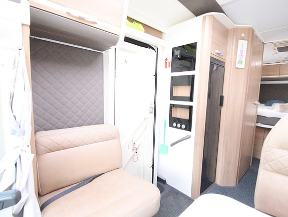 Adria Coral Axess S 670 SC, 2,0 160 HP 35L 8 of 17