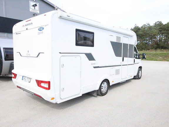 Adria Coral Axess S 670 SC, 2,0 160 HP 35L 3 of 17