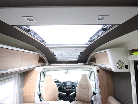 Adria Coral Axess S 670 SC, 2,0 160 HP 35L 13 of 17