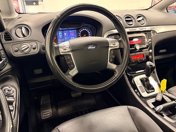 Ford S-MAX 30 of 30
