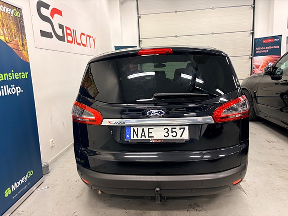 Ford S-MAX 13 of 30