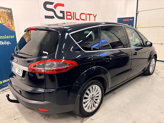 Ford S-MAX 9 of 30