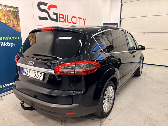 Ford S-MAX 12 of 30
